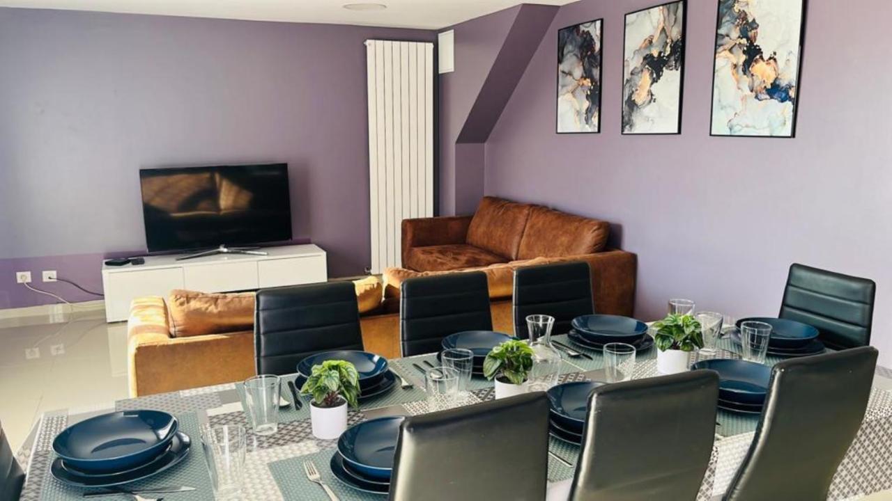 100m2 2 8 Personnes - Grand Parking Et Terrasse Privee - Proche Cdg-parc Expositions-paris-asterix-disney * Villepinte (Seine-Saint-Denis)