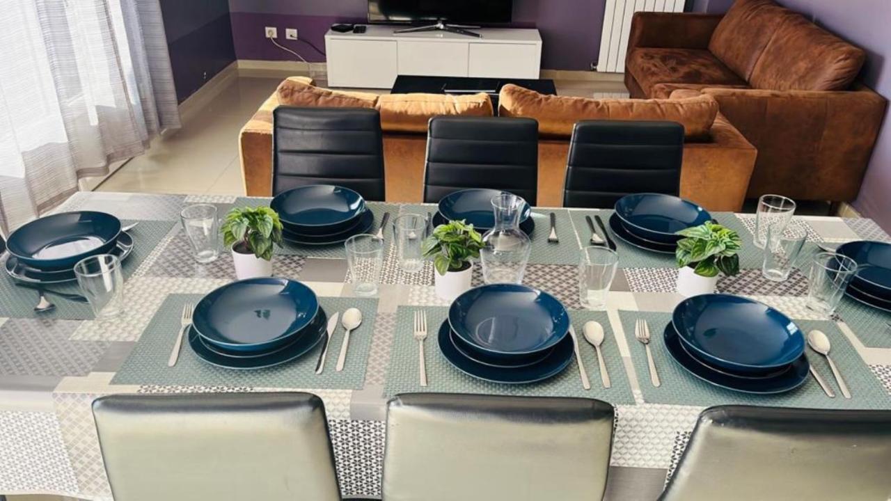 100m2 2 8 Personnes - Grand Parking Et Terrasse Privee - Proche Cdg-parc Expositions-paris-asterix-disney Apartment *